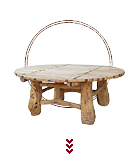 Обстановка таверны замка «Львиная голова»: массивные дубовые столы